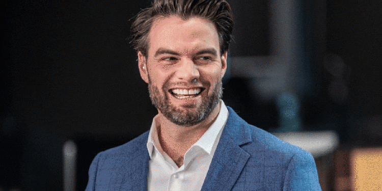 Sky TV3 Announces Changes: New Morning Show and Job Cuts
Scott Robertson’s Media Restrictions Discussed
NBR Subscription Competition Intensifies Sky TV3 Announces Changes: New Morning Show and Job Cuts
Scott Robertson’s Media Restrictions Discussed
NBR Subscription Competition Intensifies