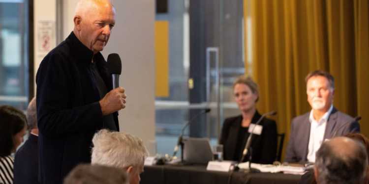 Media Insider: NZME board battle – vocal shareholder pulls support for Jim Grenon board seat; media company’s biggest shareholder outlines its position Media Insider: NZME board battle – vocal shareholder pulls support for Jim Grenon board seat; media company’s biggest shareholder outlines its position