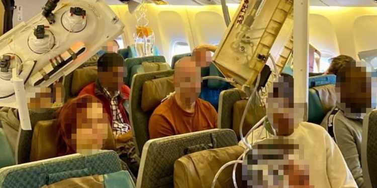 Kiwis part of lawsuit fighting for compensation from Singapore Airlines Flight 321 Kiwis part of lawsuit fighting for compensation from Singapore Airlines Flight 321