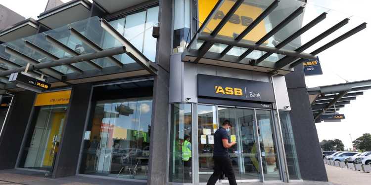 Court of Appeal dismisses Angus McKenzie’s m claim against ASB Bank Court of Appeal dismisses Angus McKenzie’s m claim against ASB Bank