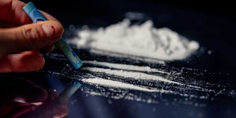 Security guard filmed selling alleged cocaine on Instagram Security guard filmed selling alleged cocaine on Instagram