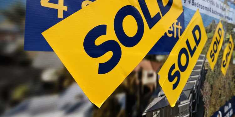 January Housing Market Weakens Amid Rising Interest Rate Concerns January Housing Market Weakens Amid Rising Interest Rate Concerns