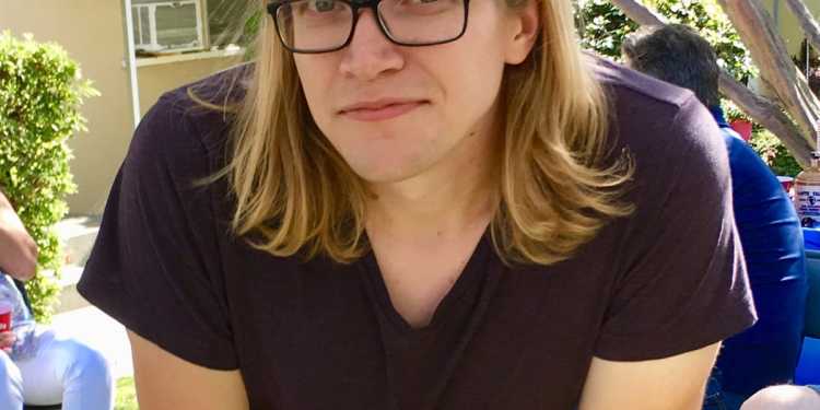 St Johns Rd death: Mourners set up memorial at bus stop, plan to name new insect species after victim St Johns Rd death: Mourners set up memorial at bus stop, plan to name new insect species after victim