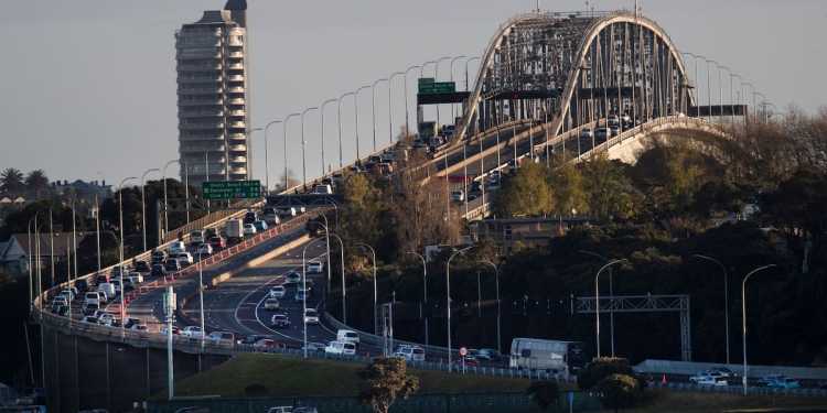 Auckland braces for severe winds, thunderstorms; 10m swells cancel Cook Strait ferries Auckland braces for severe winds, thunderstorms; 10m swells cancel Cook Strait ferries