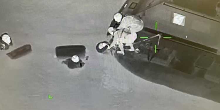 Police Commend Fishermen in Manukau Harbour Rescue Police Commend Fishermen in Manukau Harbour Rescue