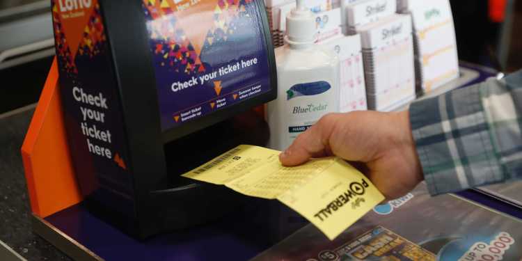 Lotto Powerball: One lucky Auckland player wins million in latest jackpot Lotto Powerball: One lucky Auckland player wins million in latest jackpot