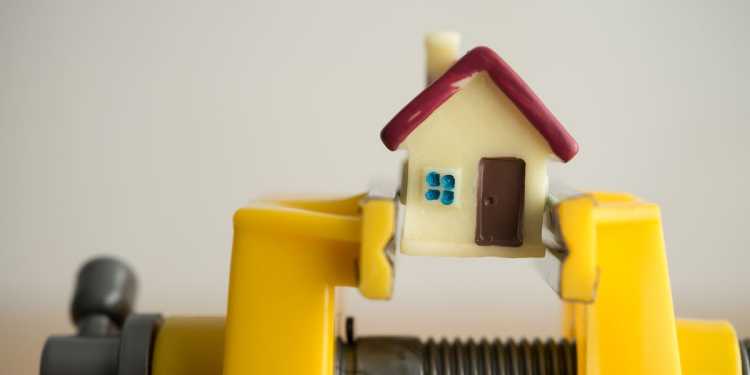 Fixed Mortgage Rates Rise After Reserve Bank Cuts Fixed Mortgage Rates Rise After Reserve Bank Cuts