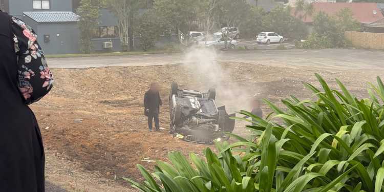One injured in single-vehicle crash in Epsom, Auckland One injured in single-vehicle crash in Epsom, Auckland