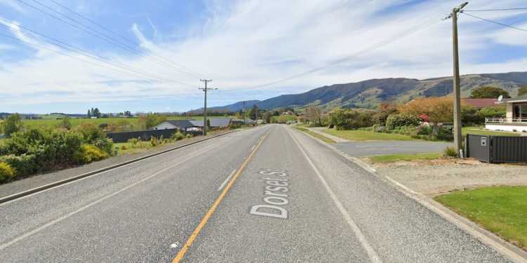 Man dies in Tapanui after ute smashes into garage and bursts into flames Man dies in Tapanui after ute smashes into garage and bursts into flames