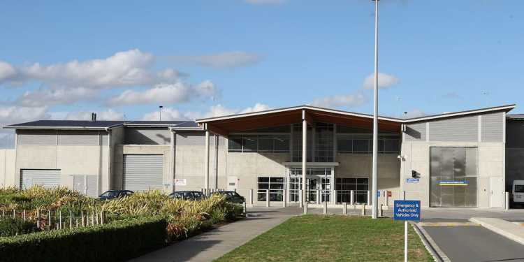 Emergency services responding to fire at Spring Hill Prison, ‘developing incident’ Emergency services responding to fire at Spring Hill Prison, ‘developing incident’
