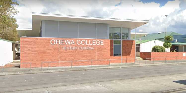 Ōrewa College sports fields suffer ‘significant damage’ from vandals in car Ōrewa College sports fields suffer ‘significant damage’ from vandals in car
