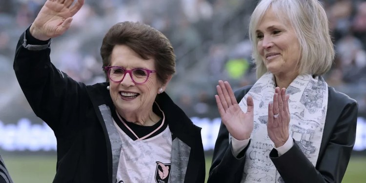 American investors spent big on NWSL, but now they have options abroad American investors spent big on NWSL, but now they have options abroad