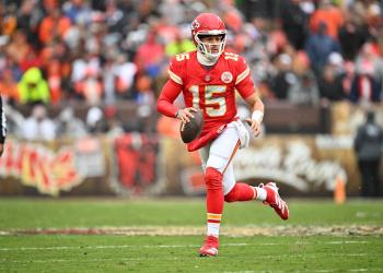 NFL injury tracker Week 16: Patrick Mahomes cleared to start vs. Texans, Seahawks' Geno Smith expects to play, Christian Barmore back on NFI list NFL injury tracker Week 16: Patrick Mahomes cleared to start vs. Texans, Seahawks' Geno Smith expects to play, Christian Barmore back on NFI list