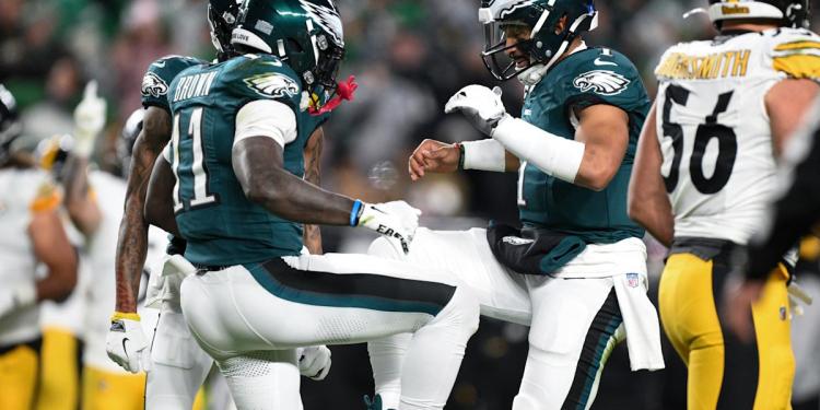 In settling Jalen Hurts-A.J. Brown tension, Eagles got lucky vs. Steelers — but not in the way you might think In settling Jalen Hurts-A.J. Brown tension, Eagles got lucky vs. Steelers — but not in the way you might think