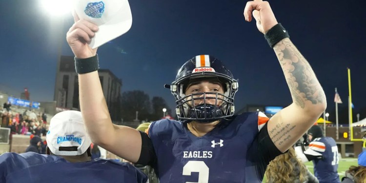 Vanderbilt Secures Commitment from Quarterback Jared Curtis Vanderbilt Secures Commitment from Quarterback Jared Curtis