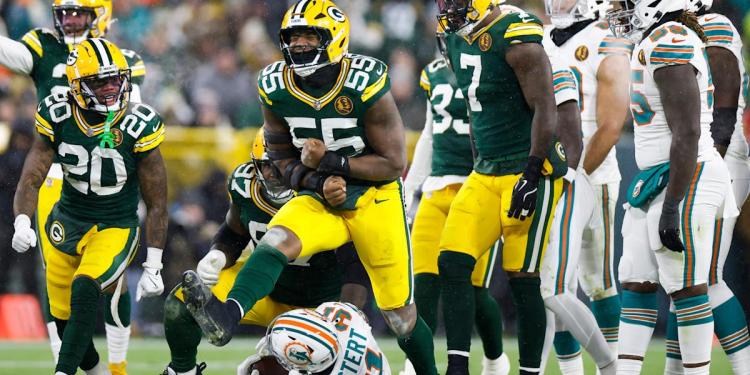 Dolphins vs. Packers: Green Bay finishes off Thanksgiving with carving of Miami Dolphins vs. Packers: Green Bay finishes off Thanksgiving with carving of Miami