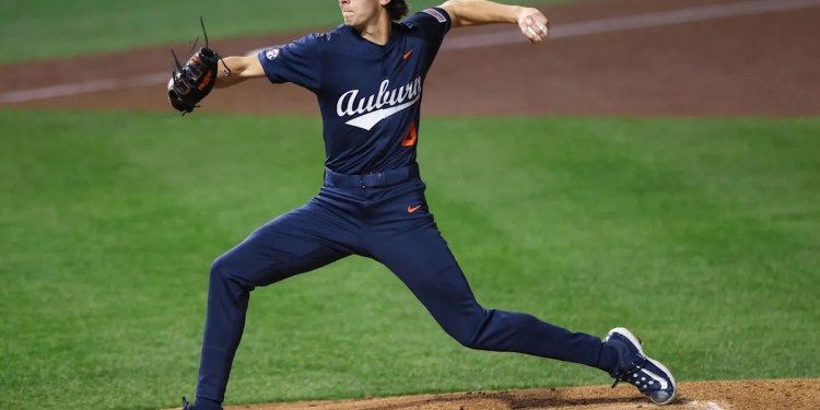 Auburn baseball wins season opener against Youngstown State Auburn baseball wins season opener against Youngstown State