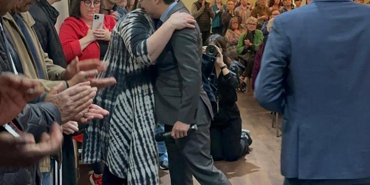 New Jersey Democratic Sen. Andy Kim implores town hall to ‘please stay engaged’ New Jersey Democratic Sen. Andy Kim implores town hall to ‘please stay engaged’