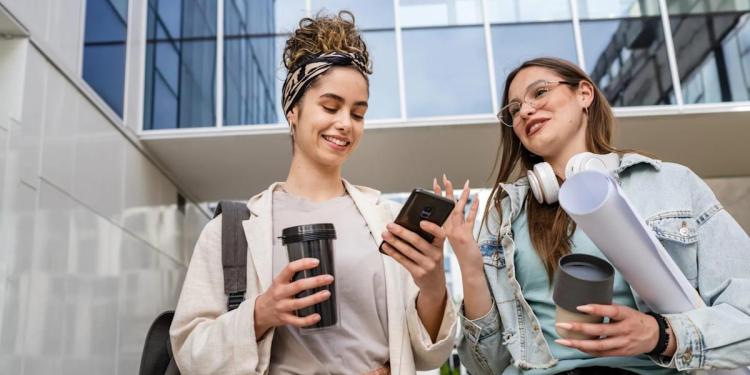 Cofounder of billion crypto company says Gen Z new hires ‘create an absurd amount of chaos’ and make him want to pull his hair out—but he’s betting on them anyway Cofounder of billion crypto company says Gen Z new hires ‘create an absurd amount of chaos’ and make him want to pull his hair out—but he’s betting on them anyway