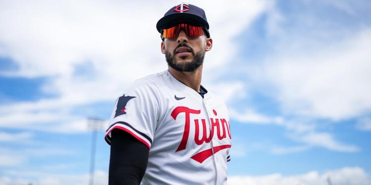 Fantasy Baseball: Top infield sleepers (1st base, 2nd base, 3rd base & shortstop) Fantasy Baseball: Top infield sleepers (1st base, 2nd base, 3rd base & shortstop)