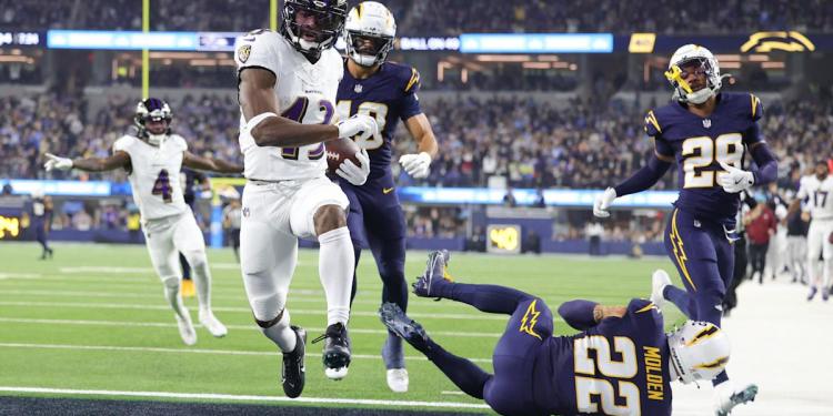 John Harbaugh's Ravens run over Jim Harbaugh's Chargers in latest brotherly battle John Harbaugh's Ravens run over Jim Harbaugh's Chargers in latest brotherly battle