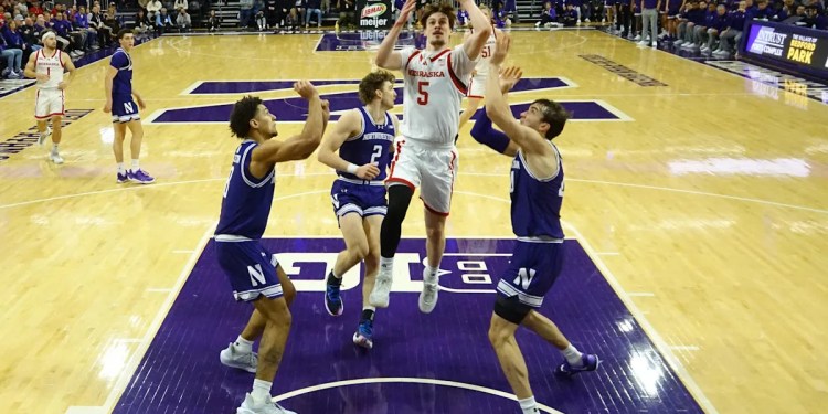 Nebraska defeats Northwestern 77-58, stays undefeated Nebraska defeats Northwestern 77-58, stays undefeated