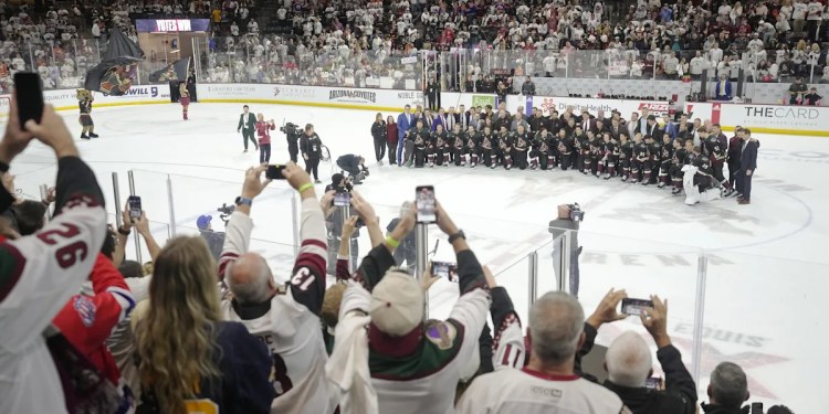 Paul Bissonnette Discusses Olympics, DraftKings, and Coyotes Return Paul Bissonnette Discusses Olympics, DraftKings, and Coyotes Return