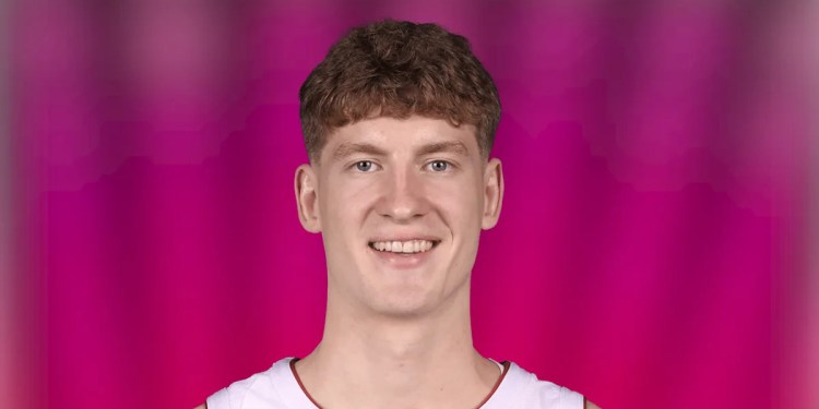 Kasparas Jakucionis Compares Erik Spoelstra to Sarunas Jasikevicius Kasparas Jakucionis Compares Erik Spoelstra to Sarunas Jasikevicius