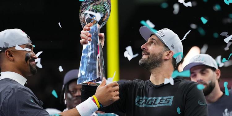 Super Bowl: Eagles coach Nick Sirianni goes right from the hot seat to a championship Super Bowl: Eagles coach Nick Sirianni goes right from the hot seat to a championship