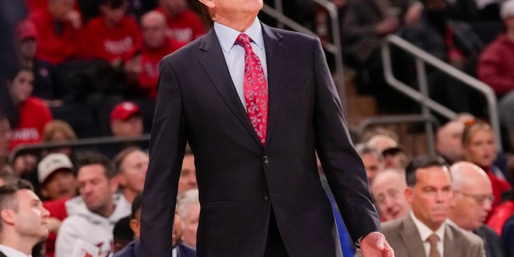 Rick Pitino’s Connection to Iona Before St. John’s Game Rick Pitino’s Connection to Iona Before St. John’s Game