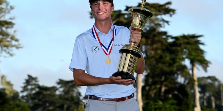 High schooler Mason Howell wins U.S. Amateur, becomes youngest golfer to win event since 2009 High schooler Mason Howell wins U.S. Amateur, becomes youngest golfer to win event since 2009