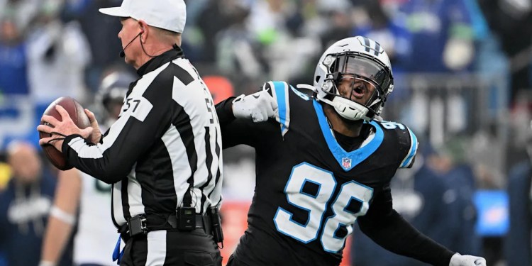 Panthers vs. Buccaneers: Live Discussion for Week 18 Panthers vs. Buccaneers: Live Discussion for Week 18