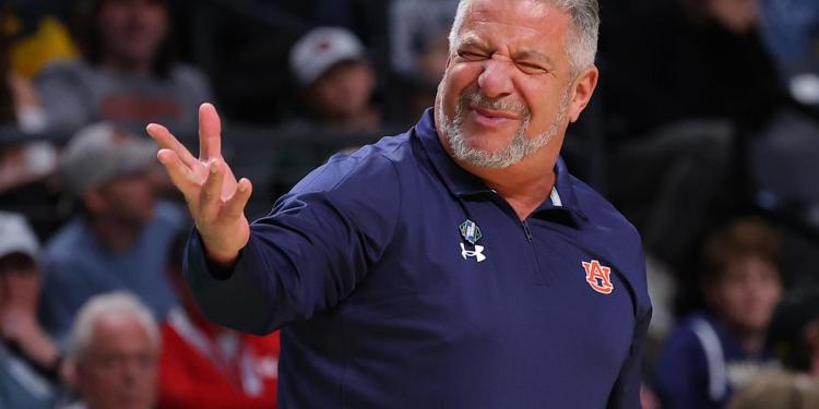 Auburn turns plane around due to mid-trip ‘horseplay’ between players before clash with No. 4 Houston: Report Auburn turns plane around due to mid-trip ‘horseplay’ between players before clash with No. 4 Houston: Report