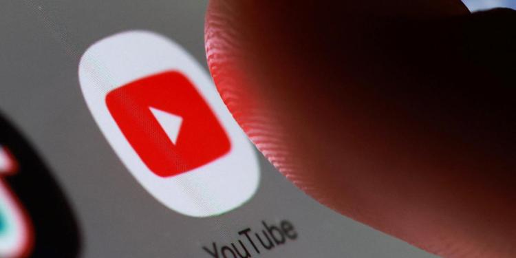 YouTube Reintroduces Direct Messaging Feature YouTube Reintroduces Direct Messaging Feature