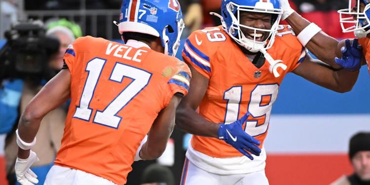 NFL scores: Broncos sew up final AFC playoff spot, Rams tumble after loss to Seattle NFL scores: Broncos sew up final AFC playoff spot, Rams tumble after loss to Seattle