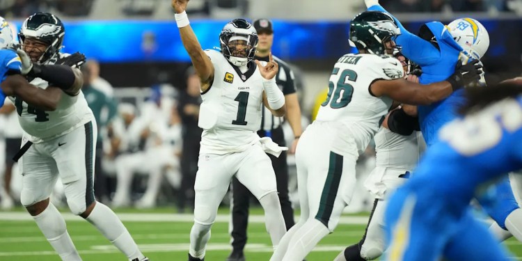 6 Key Points from Episode 2 of ‘Hard Knocks’ 6 Key Points from Episode 2 of ‘Hard Knocks’