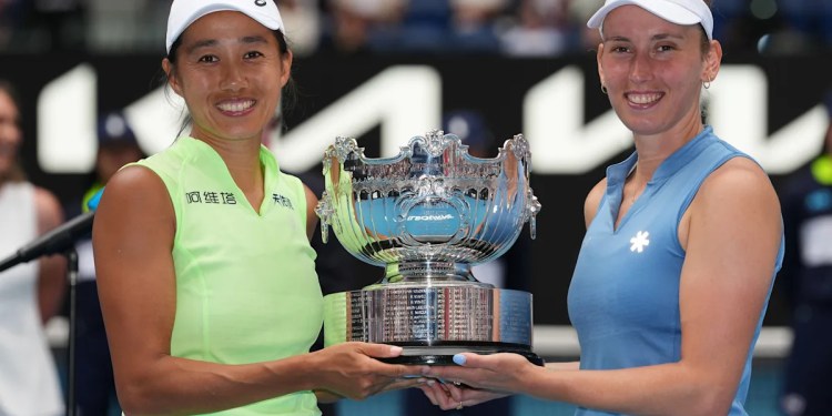 Elise Mertens and Zhang Shuai win Australian Open women’s doubles Elise Mertens and Zhang Shuai win Australian Open women’s doubles