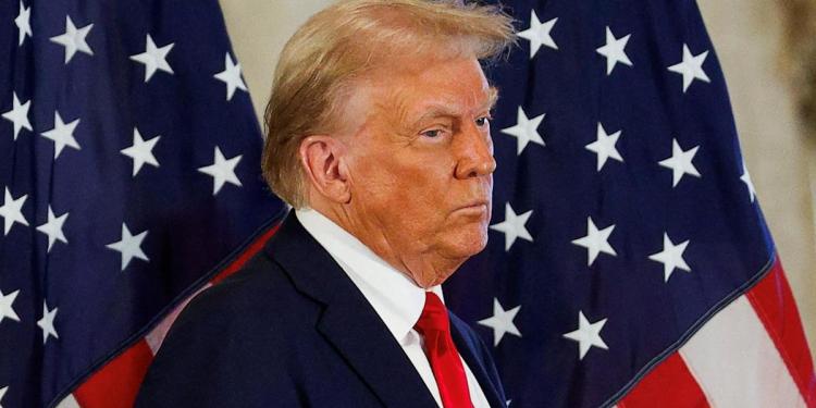 Donald Trump responds to Jack Smith’s move to dismiss felony cases Donald Trump responds to Jack Smith’s move to dismiss felony cases