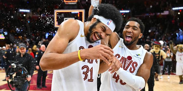 About last night: Fantasy basketball stars deliver as Cavaliers top Thunder in matchup of NBA's top teams About last night: Fantasy basketball stars deliver as Cavaliers top Thunder in matchup of NBA's top teams