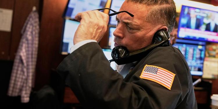 Dow, S&P 500, Nasdaq futures rise after China signals tariff restraint, bank earnings roll in Dow, S&P 500, Nasdaq futures rise after China signals tariff restraint, bank earnings roll in