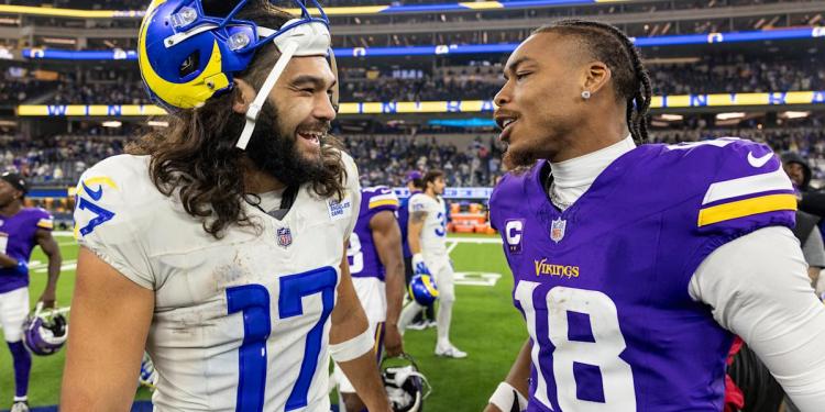 Vikings vs. Rams score, live updates: Wild-card weekend wraps up with Minnesota, Los Angeles playing in Arizona Vikings vs. Rams score, live updates: Wild-card weekend wraps up with Minnesota, Los Angeles playing in Arizona