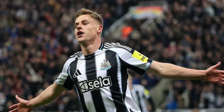 Manchester United Pursues Newcastle Winger Harvey Barnes Manchester United Pursues Newcastle Winger Harvey Barnes