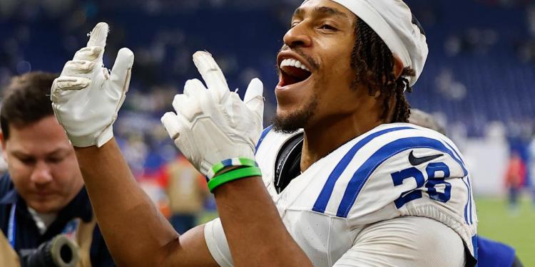 Fantasy Football: Week 17 RB rankings (Full-PPR) Fantasy Football: Week 17 RB rankings (Full-PPR)