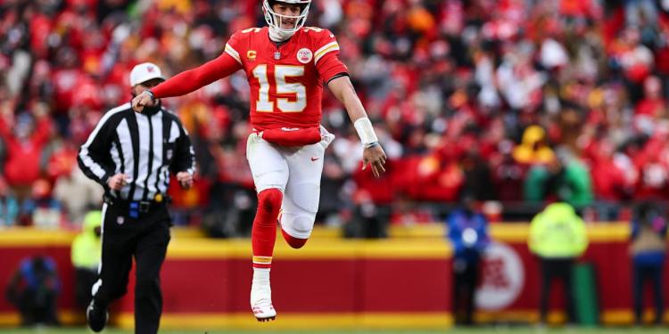 Chiefs use signature late magic to pull away from Texans, advance to 7th straight AFC title game Chiefs use signature late magic to pull away from Texans, advance to 7th straight AFC title game