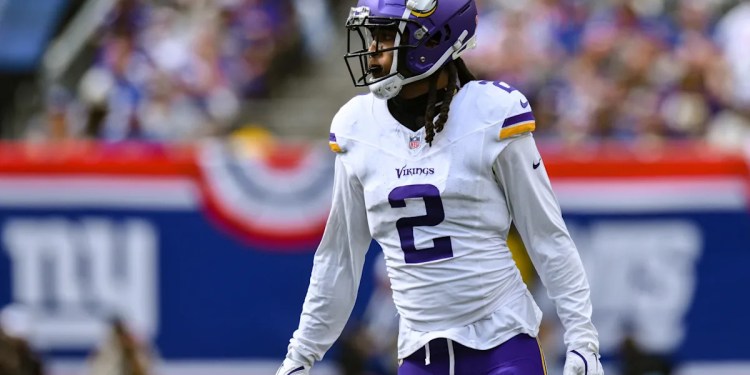 Stephon Gilmore Replies to Bills Fan’s Request with Emoji Stephon Gilmore Replies to Bills Fan’s Request with Emoji