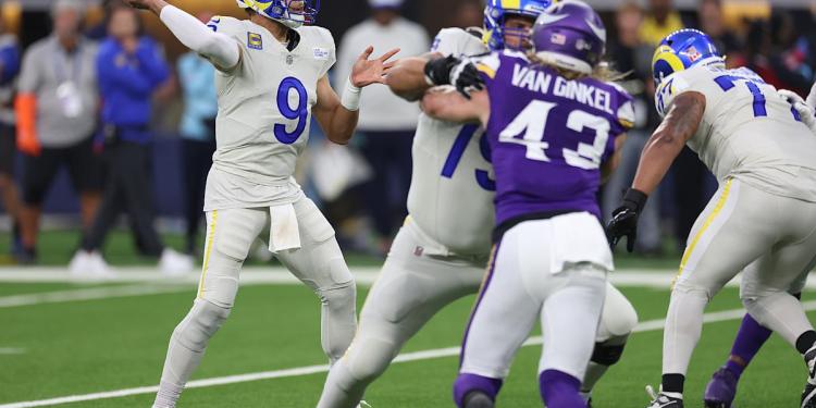 Vikings-Rams: Matthew Stafford's 4 TD passes doom Minnesota to its 2nd straight loss Vikings-Rams: Matthew Stafford's 4 TD passes doom Minnesota to its 2nd straight loss