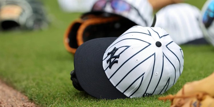 Yankees Sign Pitcher to One-Year Contract Yankees Sign Pitcher to One-Year Contract