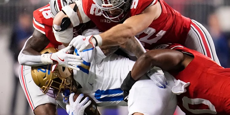 Ohio State Defeats UCLA 48-10 at Home Ohio State Defeats UCLA 48-10 at Home