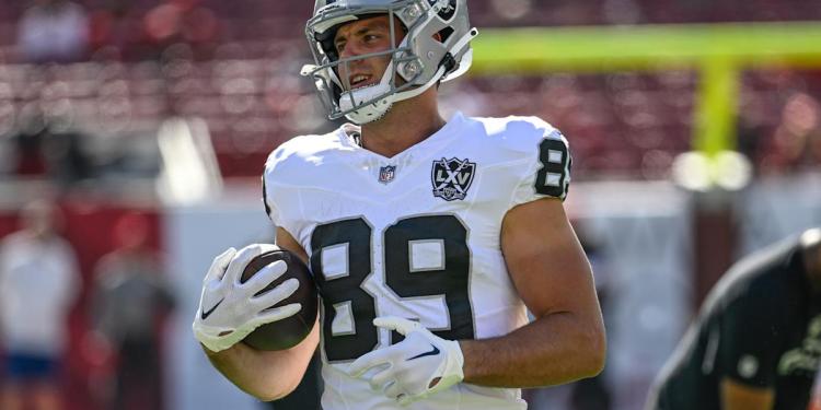 Fantasy Football Week 15 Rankings: Tight Ends (Full-PPR) Fantasy Football Week 15 Rankings: Tight Ends (Full-PPR)