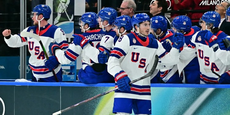 USA Men’s Hockey Completes Preliminary Round with 3-0 Record USA Men’s Hockey Completes Preliminary Round with 3-0 Record